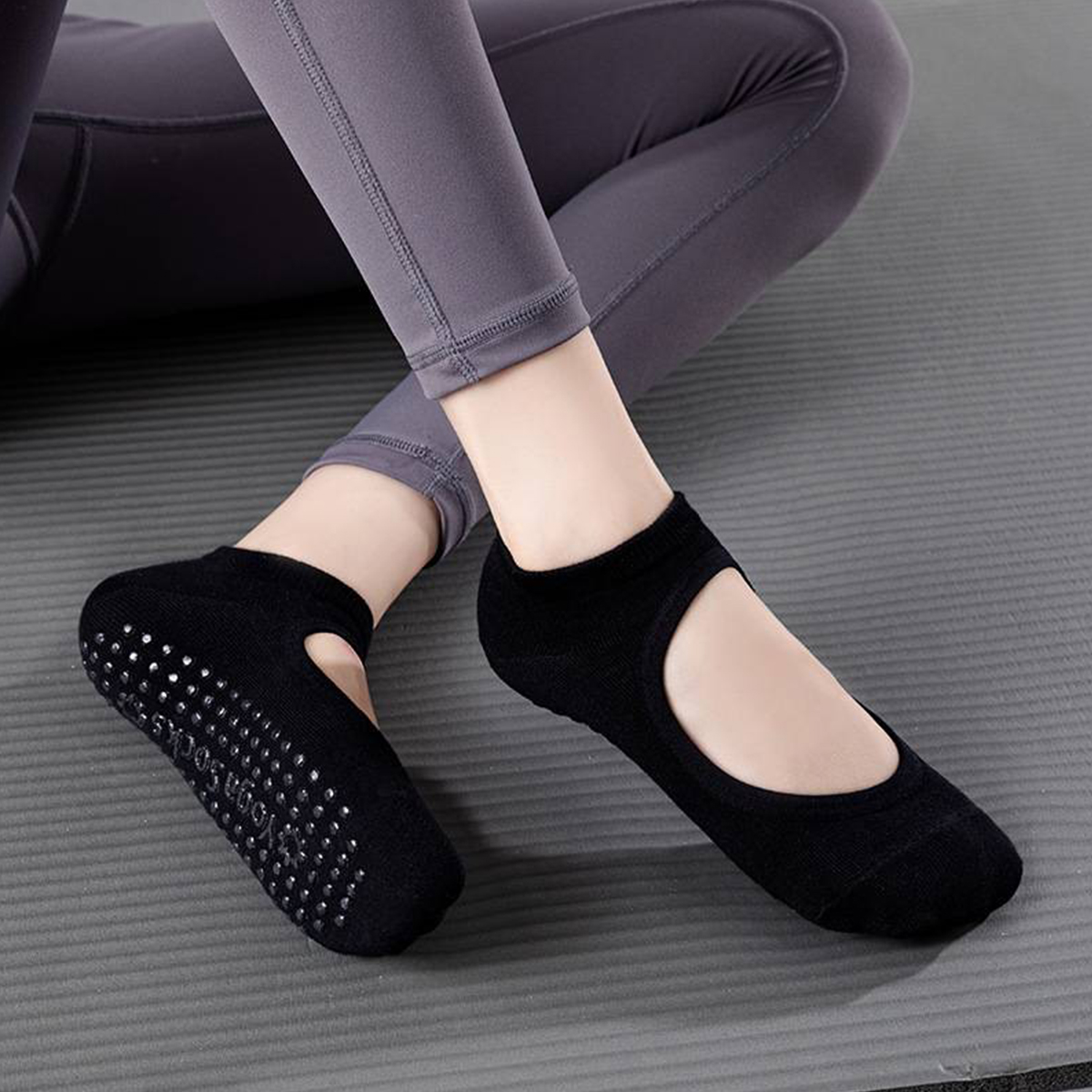 Non-Slip Yoga Socks for Women  - Pilates & Yoga Studio Alineacion recension och pris
