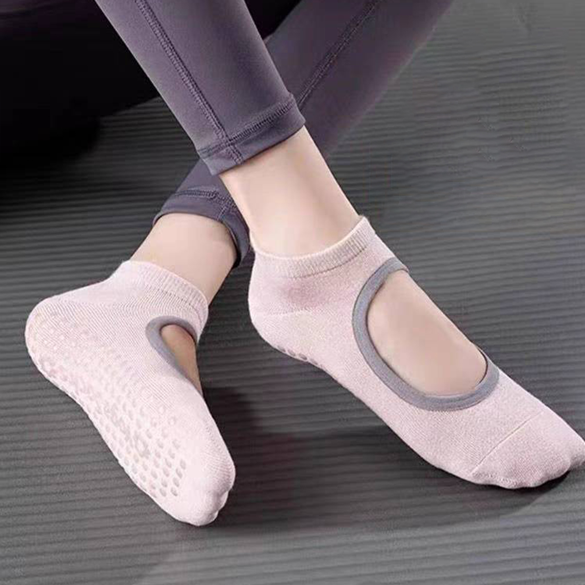 Non-Slip Yoga Socks for Women  - Pilates & Yoga Studio Alineacion recension och pris